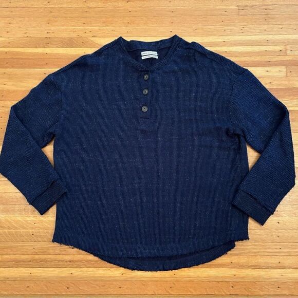 Urban Outfitters ribbed navy lightweight sweater top - Picture 1 of 3